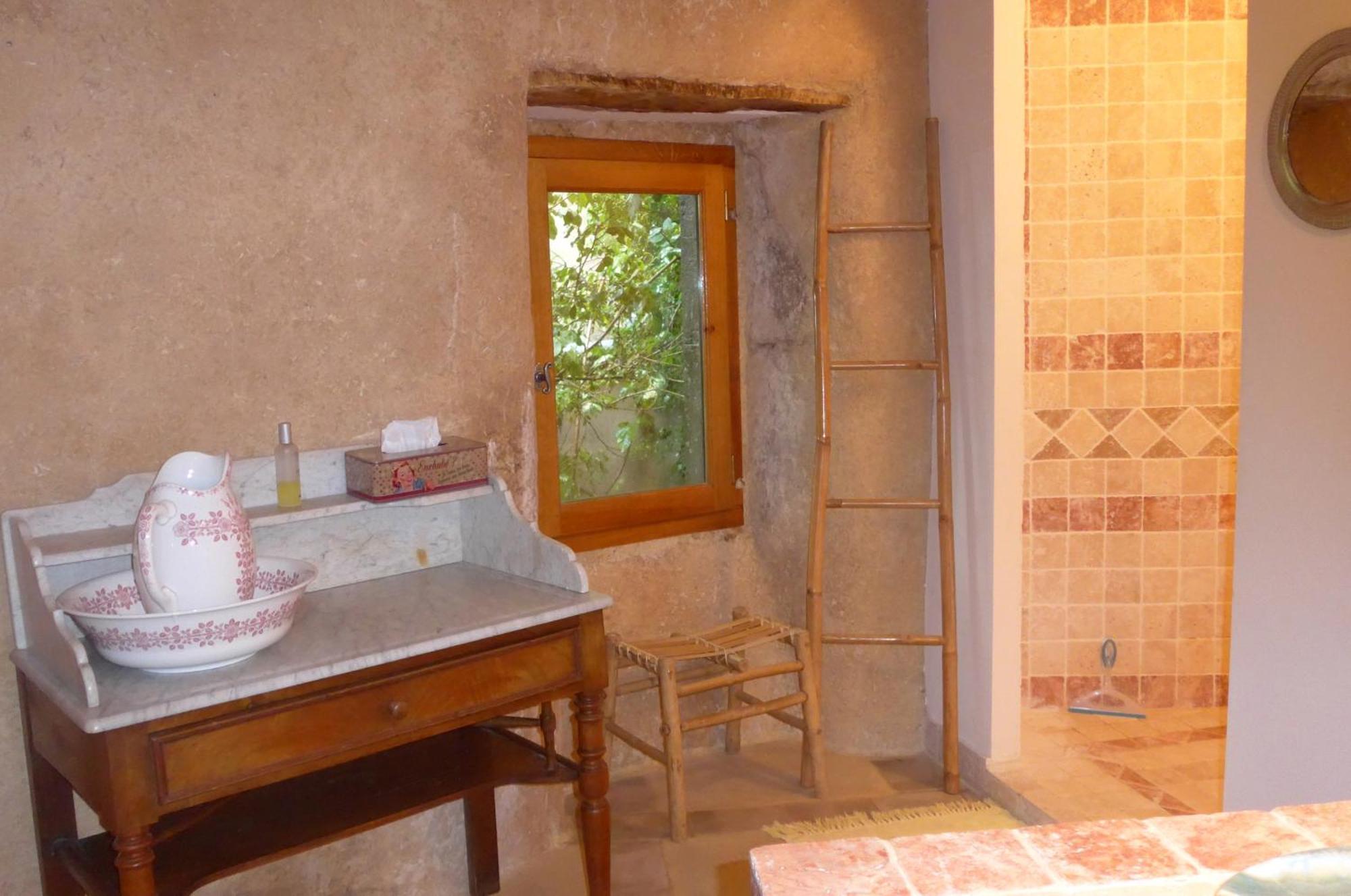 La Colline Bleue Bed & Breakfast Banne Екстериор снимка