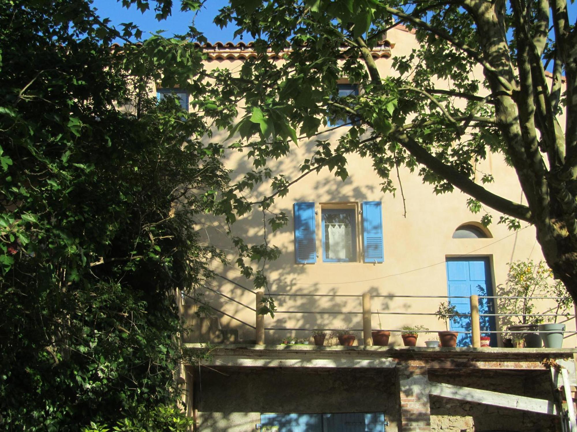 La Colline Bleue Bed & Breakfast Banne Екстериор снимка