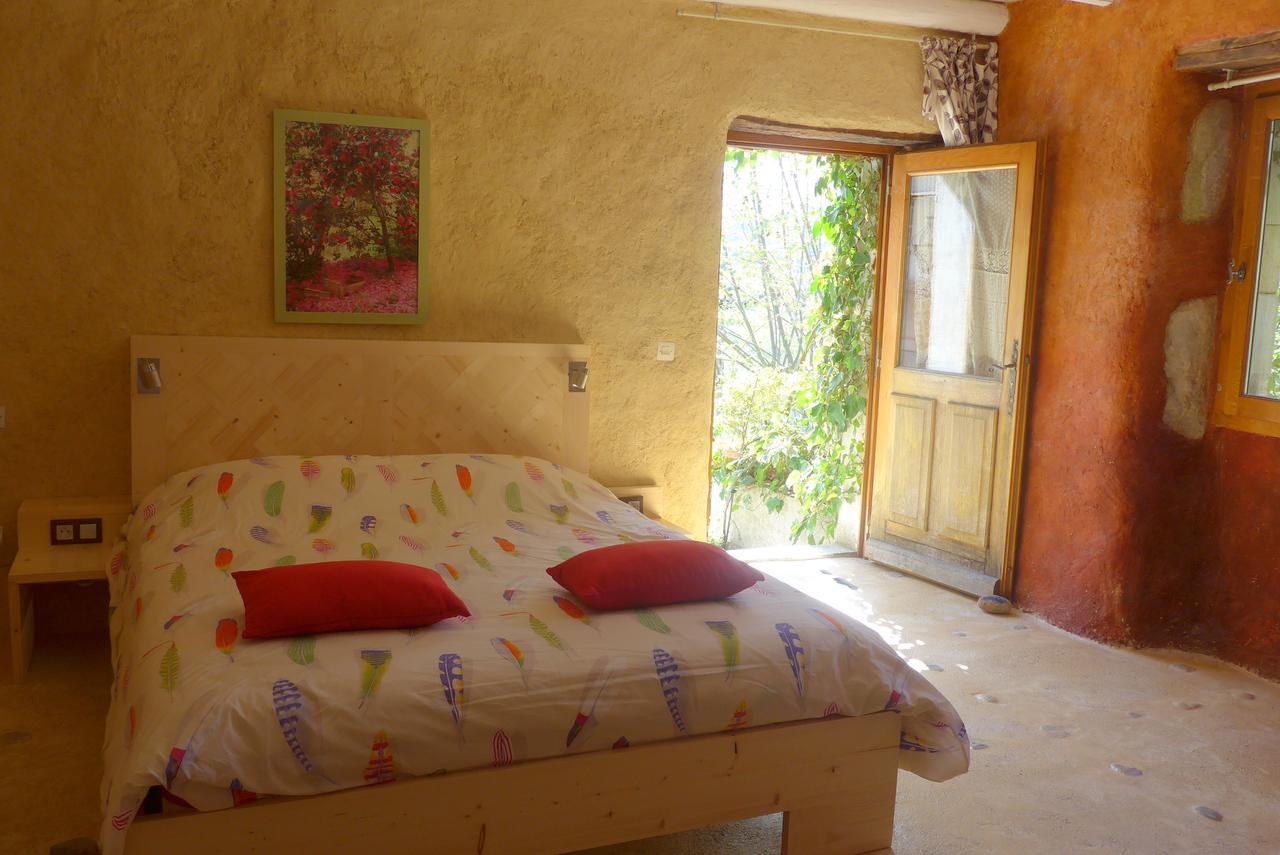 La Colline Bleue Bed & Breakfast Banne Екстериор снимка